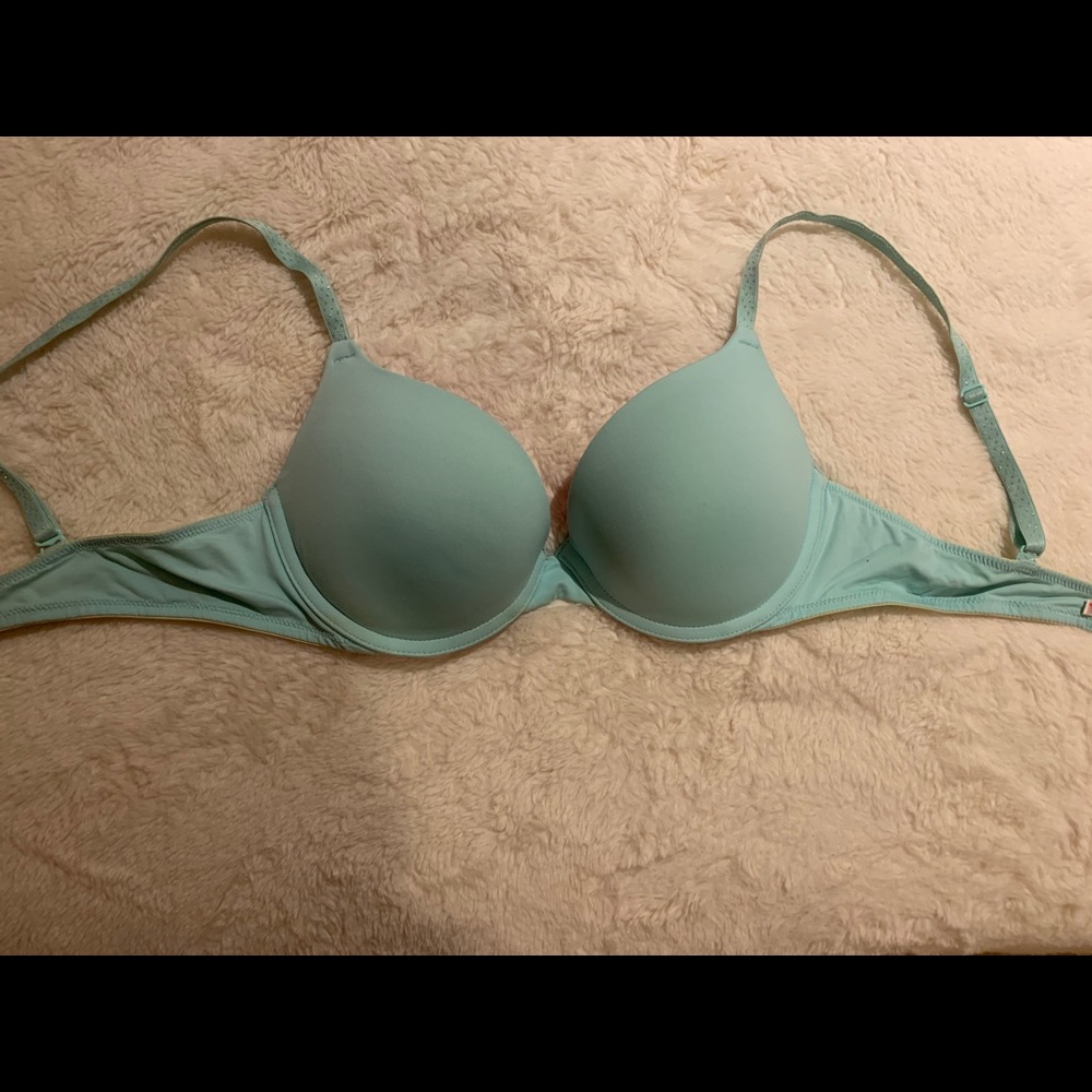 PINK
WEAR EVERYWHERE PUSH-UP